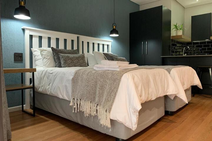 Coral Wood Self Catering Suites & B & B - thumb 6