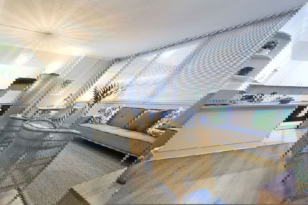 Perspectives - thumb 1