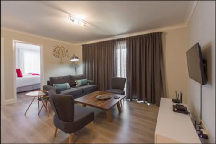 Observatory Luxury Apartments - thumb 4