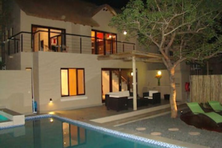 BushGlam Luxury Holiday Home - thumb 1