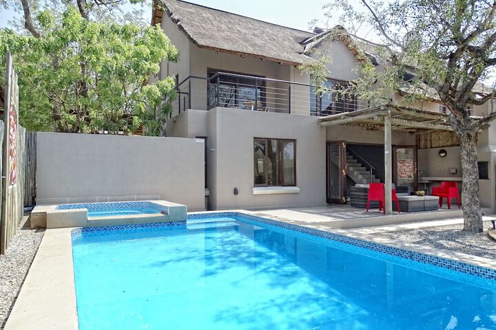 BushGlam Luxury Holiday Home - thumb 5