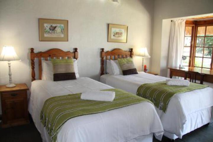 Bullers Rest Guest Lodge - thumb 7