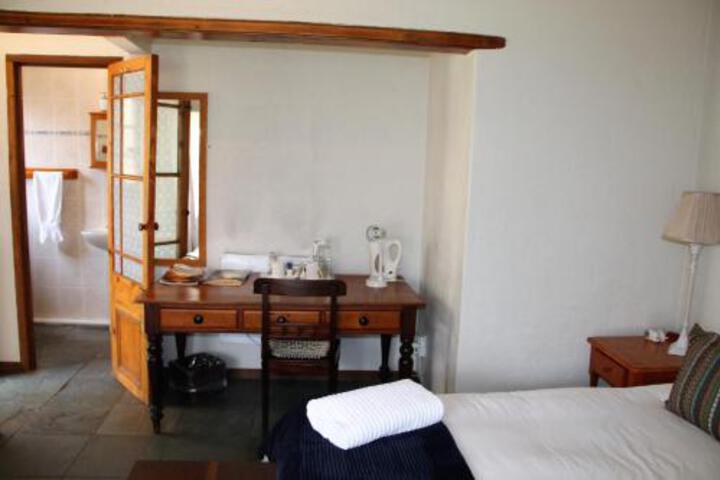 Bullers Rest Guest Lodge - thumb 6