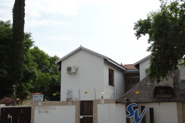 Sleepers Villa - thumb 0