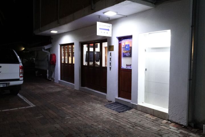 Sleepers Villa - thumb 3