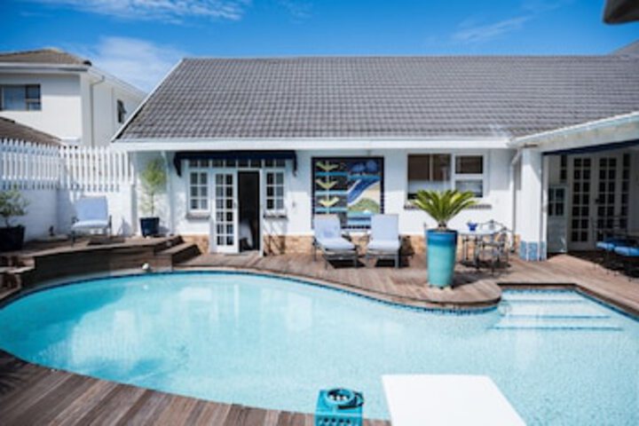 Admiralty Beach House - thumb 0