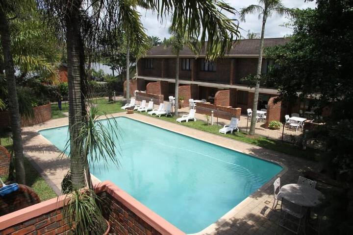 Flamingo Lodge - thumb 7
