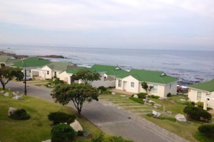 31 Tobago Bay Hermanus Seafront - thumb 7