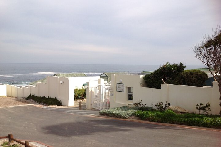 31 Tobago Bay Hermanus Seafront - thumb 5