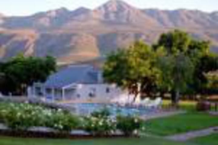 Swartberg Country Manor - thumb 0