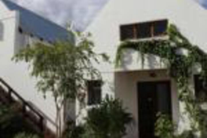 Geluksdam Guest House - thumb 0