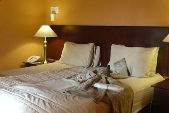 Ikwekwezi Guest Lodge - thumb 4