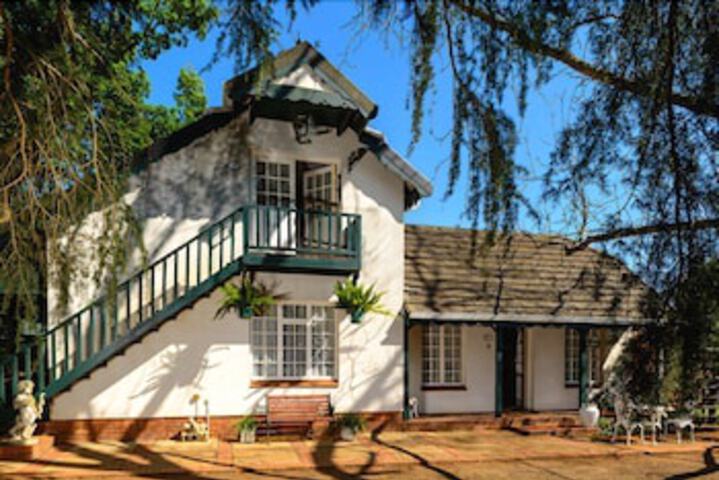 Biggy Best Cottages - thumb 0