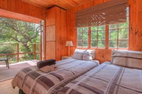 Woodlands Cottages and Backpackers