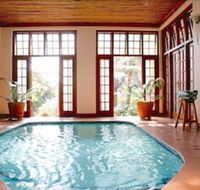 Kleine Constantia - Accommodation Africa