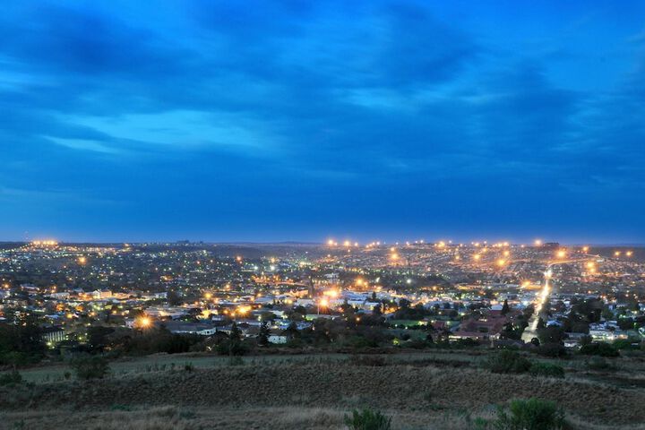 8A Grahamstown - thumb 3