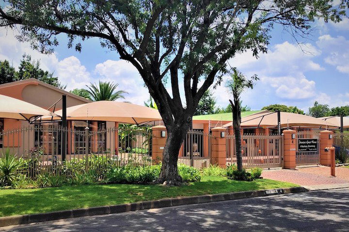 Premiere Guest House - thumb 1