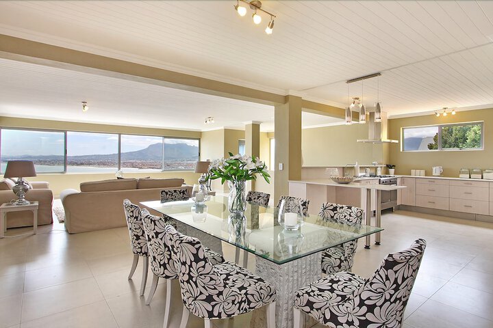 Bayview Gordon's Bay - thumb 7