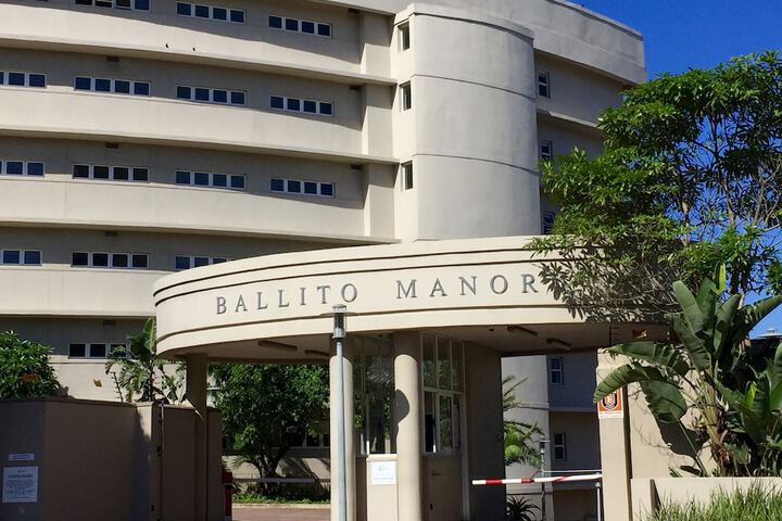 305 Manor Gardens - thumb 3