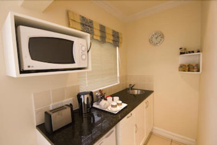 Seven Streams Bed And Breakfast - thumb 2