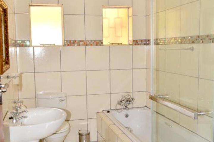 Jakobs Guesthouse & Cottage - thumb 3