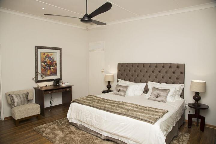 Barney Barnato B & B - thumb 5