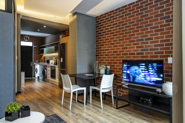 CAG The Vantage - thumb 3