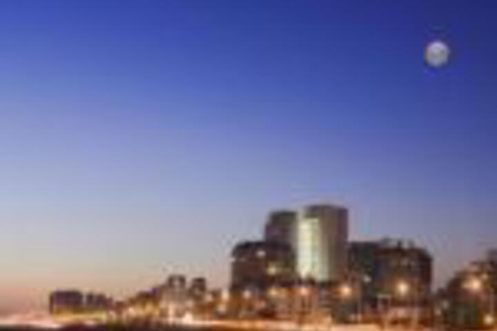 Cape Town Beachfront Accommodation In Blouberg - thumb 0