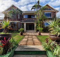 Hilltop Manor - Accommodation Africa