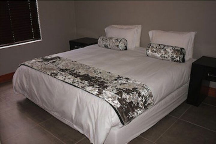 Magalies Manor - thumb 7