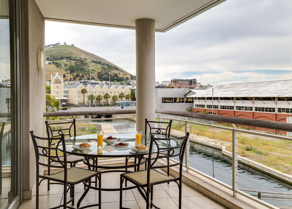 301 Canal Quays - thumb 3