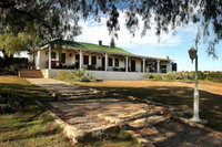 Leeuwenbosch Shearers Lodge