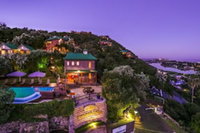 Boardwalk Lodge - self-catering