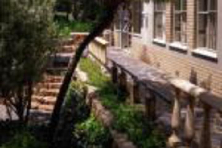 Eagles View Guest House & Business Centre - thumb 0