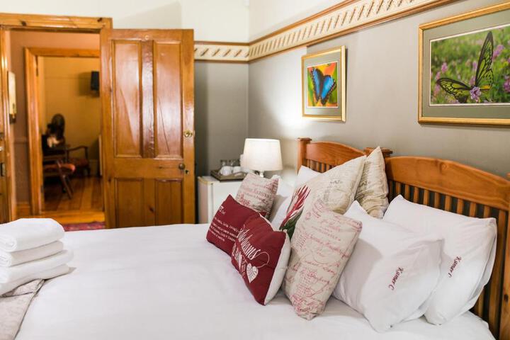 Van Dykshuis Guest House - thumb 1