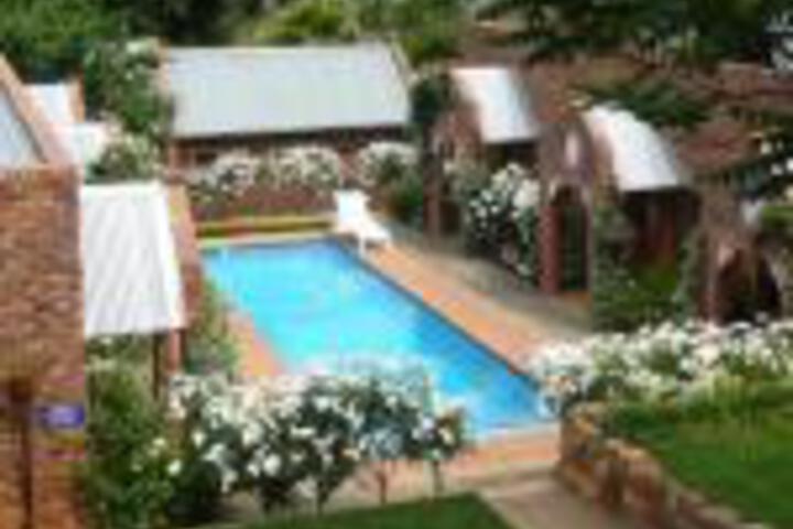 Van Dykshuis Guest House - thumb 0