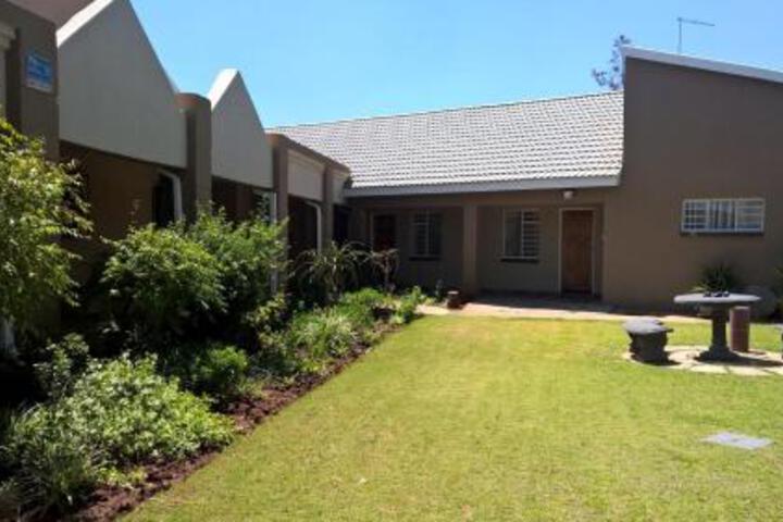 Ubuntu Guesthouse - thumb 3