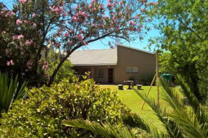 Ubuntu Guesthouse - thumb 1