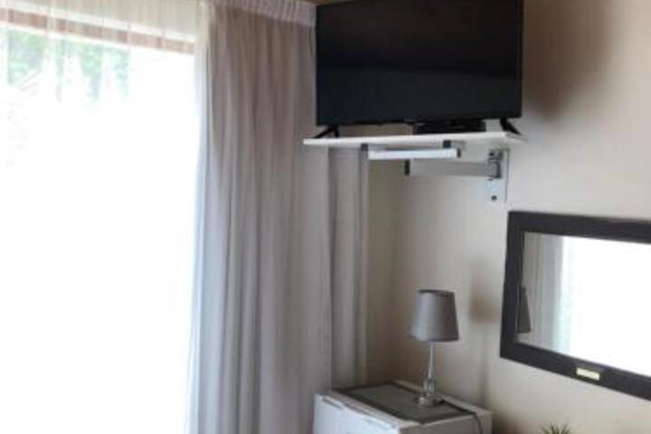 26 On Zinnia Guest House - thumb 4