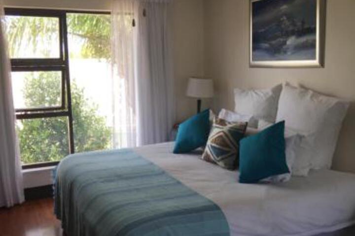 26 On Zinnia Guest House - thumb 5