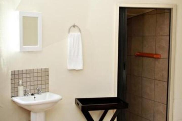 Vredenhoff Bed & Breakfast - thumb 3