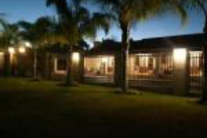 Vredenhoff Bed & Breakfast - thumb 0