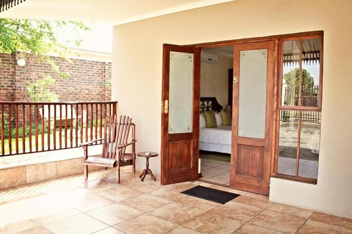 Vredenhoff Bed & Breakfast - thumb 5