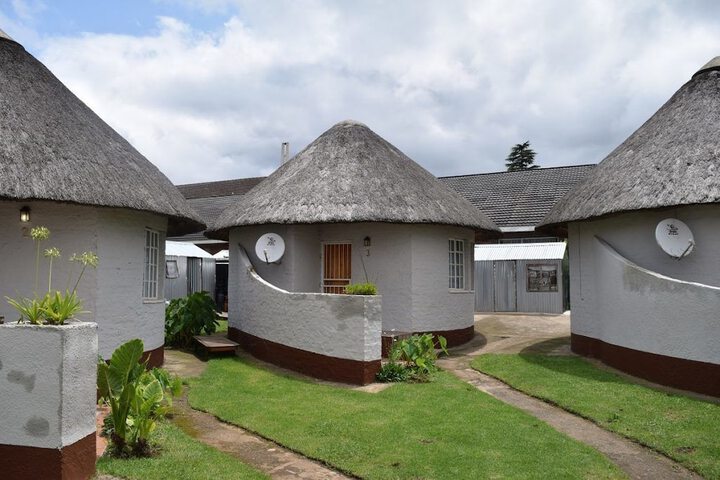 Sheris Lodge And Backpackers - thumb 5