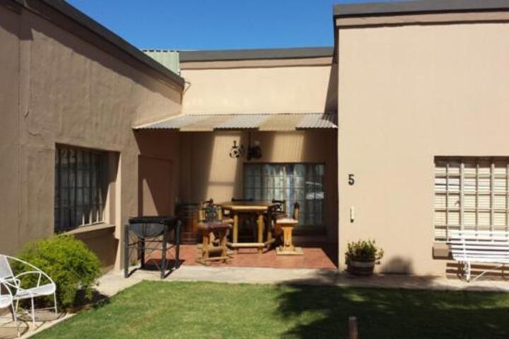 Kleinplaas Guest Farm - thumb 2