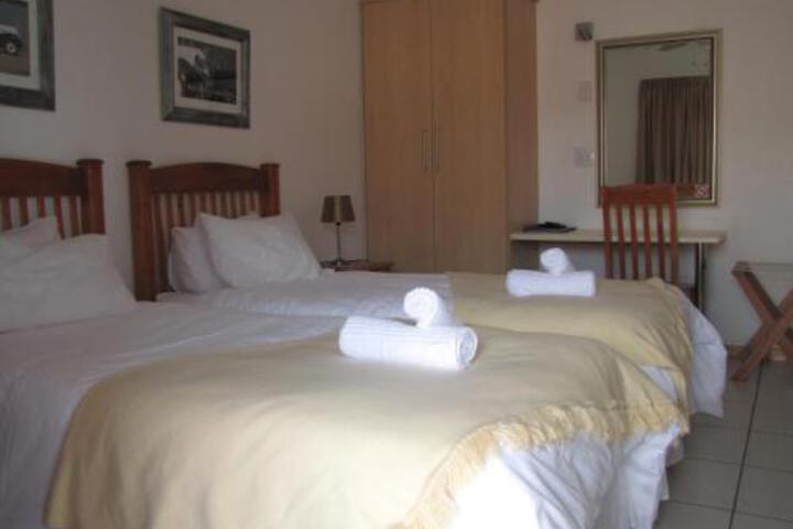 Bel Air Guest House - thumb 3