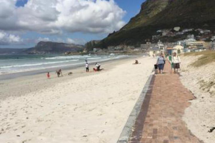 Muizenberg Muse - thumb 1