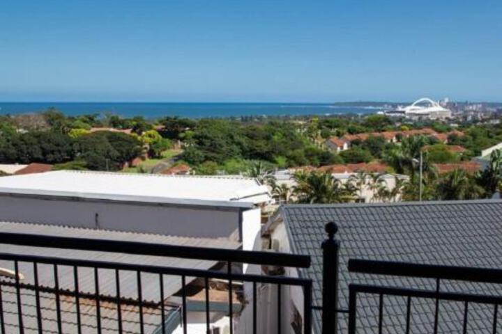 Collards B & B - thumb 4