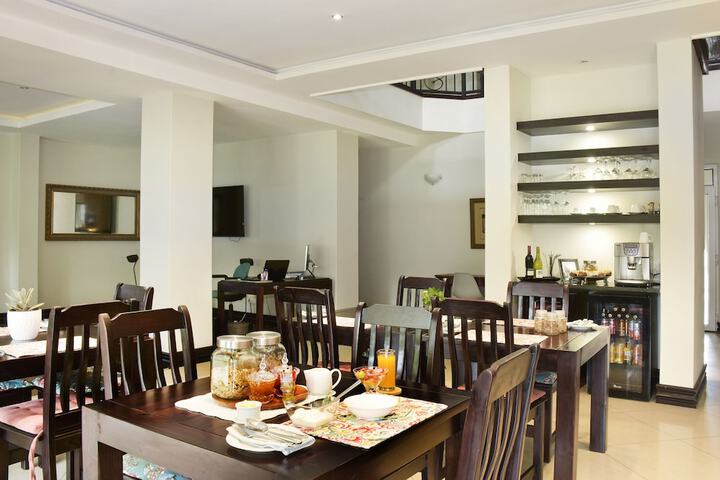 Sandown Guesthouse - thumb 1
