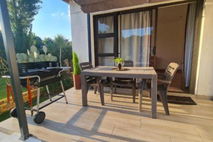 Kayalako 4th Avenue Guest House - thumb 1